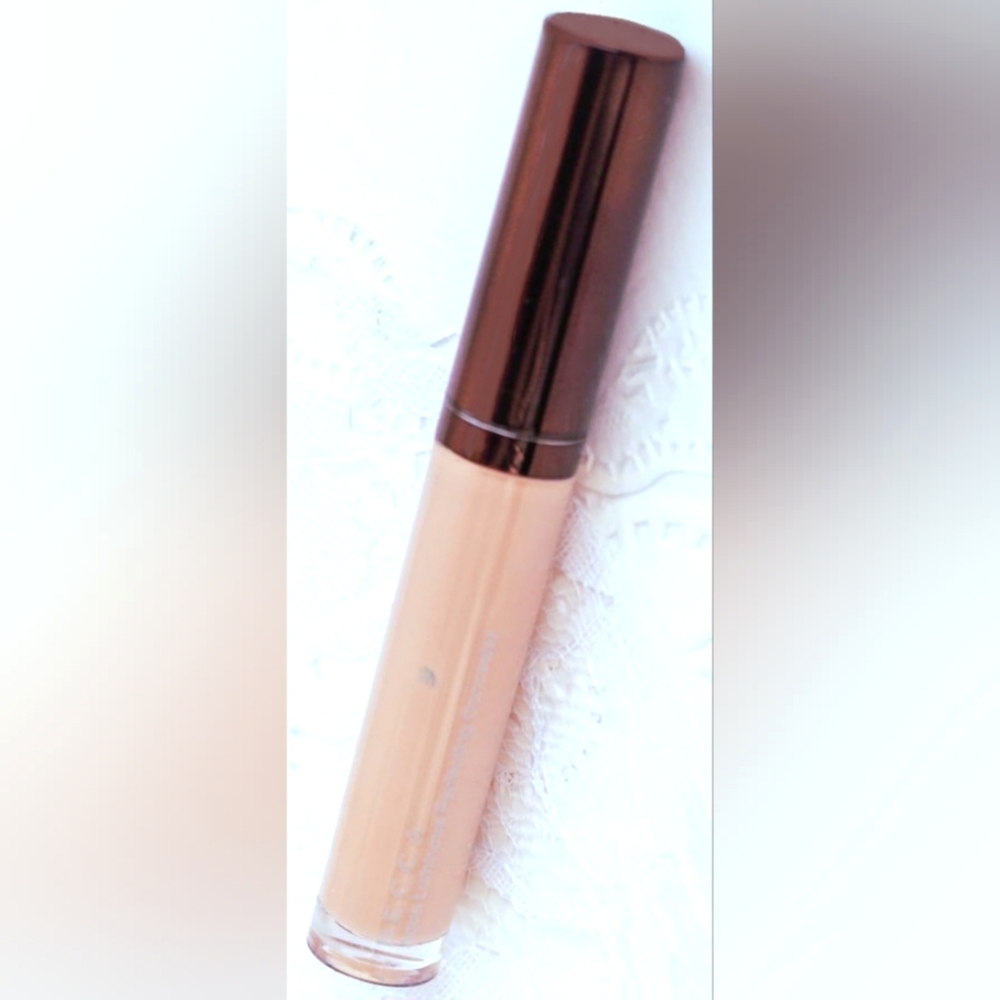 BECCA AQUA LUMINOUS LIQUID CONCEALER PORCELAINE FAIR TO LIGHT FULL SIZE NEW